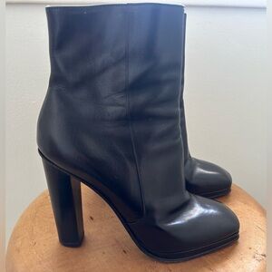 🦋DRIES VAN NOTEN Leather Boots